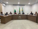 Vereadores de Manfrinópolis apresentam indicação para a aquisição de pulverizador em sessão ordinária e contas do Poder Executivo do ano de 2021 são aprovadas em sessão extraordinária