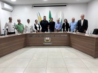 Câmara de Manfrinópolis aprova criação do Departamento dos Direitos da Mulher e recebe visita do Presidente da  ACAMSOP